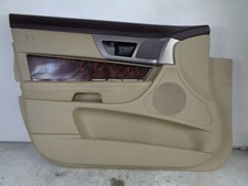 Jaguar XF Türverkleidung